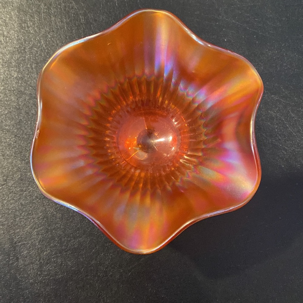 Vintage Carnival glass bowl - Picture 2 of 2